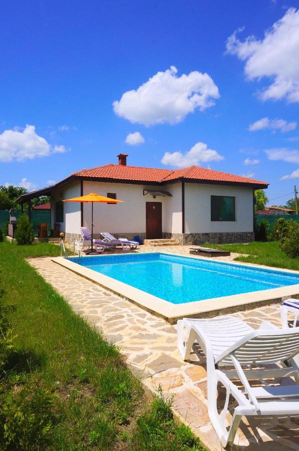 Вила Едем - Villa Edem - Beach Bolata Area Bŭlgarevo エクステリア 写真
