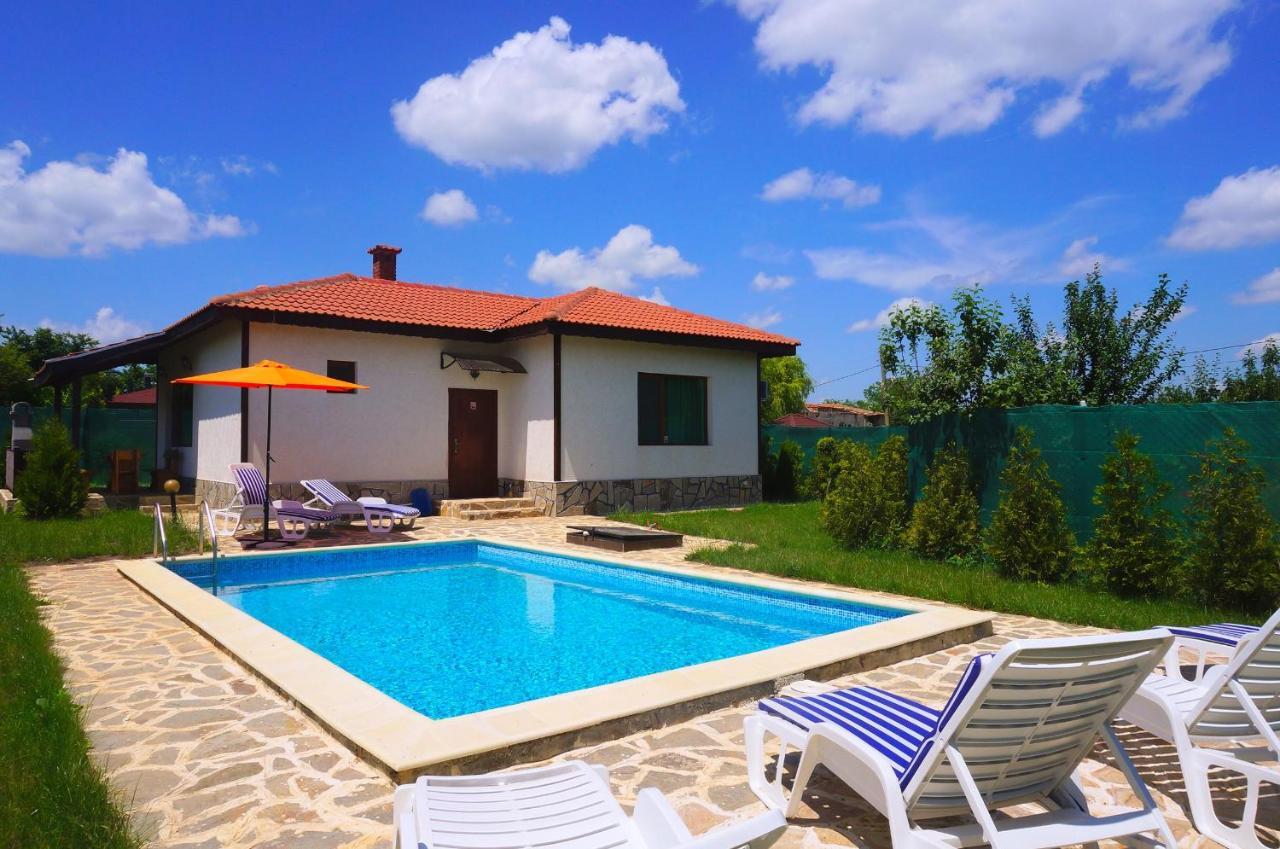 Вила Едем - Villa Edem - Beach Bolata Area Bŭlgarevo エクステリア 写真